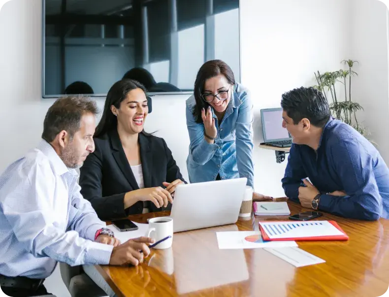 Profesionales colaborando