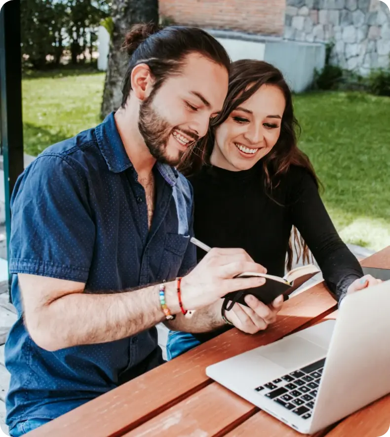 Estudiantes compartiendo